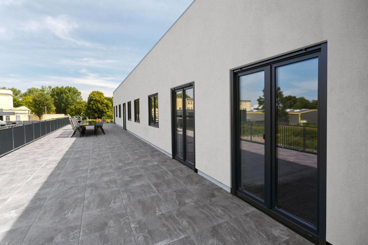 Monteurzimmer Berlin Pankow Mit Dachterrasse - Nur 10 Min. Von Der A10 - 3 Zimmer/ 7 Betten Exterior foto